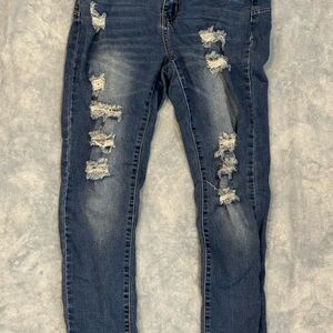 GOGO JEANS Women’s Mid Rise Ankle Jeans, Distressed Mid Wash Size 13 *PANTS ONLY